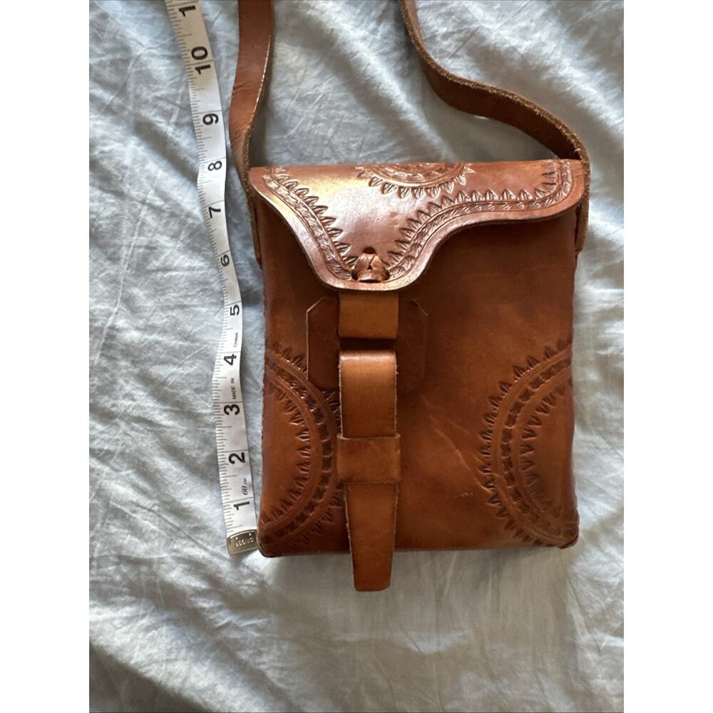 Vintage Handcrafted Brown Leather Crossbody Pouch Bag - Picture 7 of 8